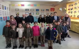 Saraydüzü'nde öğrencilerce resim sergisi açıldı