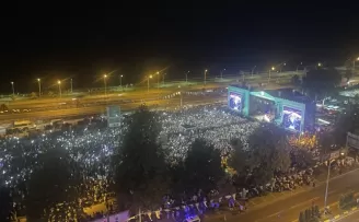 Şarkıcı Göksel, Sümela Kültür Yolu Festivali’nde konser verdi
