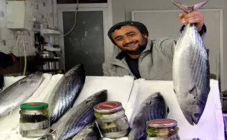 Sinop’ta balık tezgahlarında torik bolluğu yaşanıyor