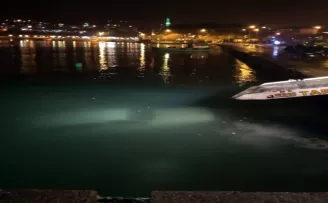 Sinop’ta denize düşen otomobilin sürücüsü kendi imkanlarıyla kıyıya çıktı