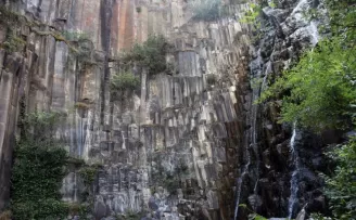 Sinop’ta milyon yıllık tabiat anıtı bazalt kayalıklar turizme kazandırılıyor