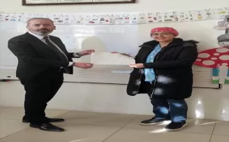 Sinop'ta öğrencilerden önce ebeveynleri karne heyecanı yaşadı