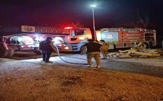 Sinop’ta yanan ev kullanılamaz hale geldi