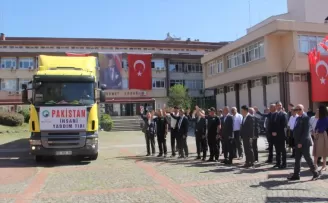 Sinop'tan Pakistan'daki sel bölgesine yardım gönderildi