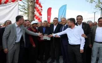 Suluova'da kapalı otoparkın temeli atıldı