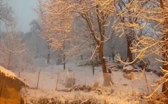 Suluova’nın yüksek kesimlerine kar yağdı