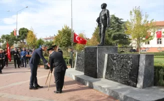 Taşova’da çelenk sunma programı düzenlendi