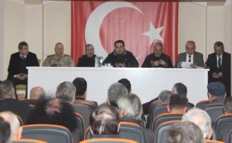 Taşova'da karla mücadele değerlendirme toplantısı yapıldı