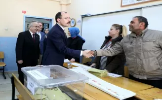 Ticaret Bakanı Muş, Samsun’da oy kullandı: