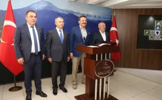TOBB Başkanı Hisarcıklıoğlu Artvin'de okul açılına katıldı