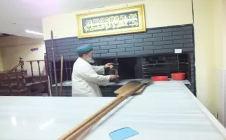 Tokat’ta bir esnaf İsrail’e tepki amacıyla kepenk kapattı