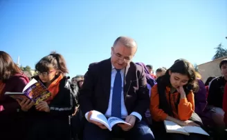 Tokat'ta çocuklar tarihi mekanda kitap okudu