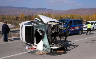 Tokat'ta devrilen otomobilin sürücüsü yaralandı