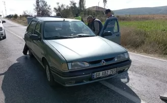 Tokat’ta iki otomobilin çarpıştığı kazada 3 kişi yaralandı