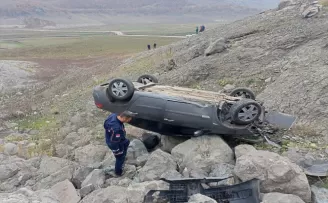 Tokat'ta uçuruma devrilen otomobilin sürücüsü öldü