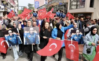 Trabzon’da Cumhur İttifakı’ndan Cumhurbaşkanı Erdoğan’a destek yürüyüşü