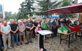 Trabzon’da denizde boğulan kadının cenazesi toprağa verildi