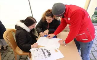 Trabzon’da depremzedeler için kan bağışı sürüyor