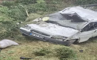 Trabzon’da kamyonetin şarampole devrilmesi sonucu 2 kişi öldü