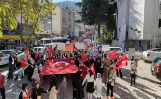 Trabzon ve Artvin’de Filistin’e destek yürüyüşü yapıldı