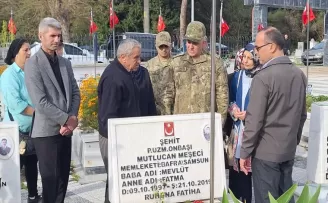 Tümgeneral Davut Ala, Bafra Şehitliği’ni ziyaret etti