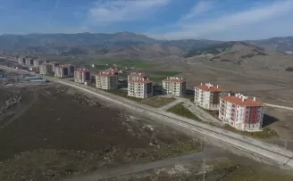 Turhal'da TOKİ konutları sahiplerine teslim ediliyor