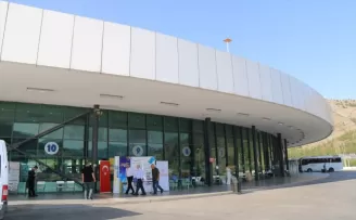 Üniversite eğitimi için Amasya’ya gelen öğrenciler otogarda karşılandı