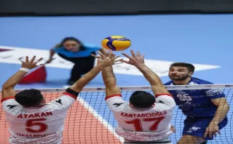 Voleybol: AXA Sigorta Efeler Ligi