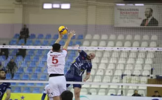 Voleybol: AXA Sigorta Efeler Ligi