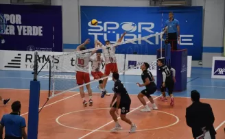 Voleybol: AXA Sigorta Efeler Ligi