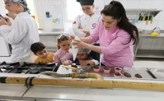 Yeniçağa’da anasınıfı öğrencilerine “Aşçılık Deneyimi“ eğitimi verildi