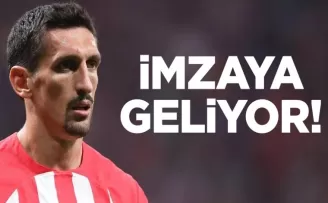 Yıldız İmza Atmak İçin Geliyor!
