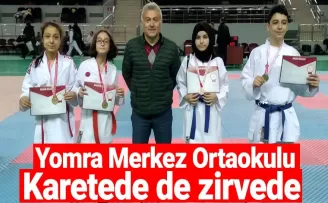 Yomra Merkez Ortaokulu Karetede de zirvede 