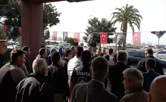 Zonguldak’ta ilçe belediye meclis toplantısı öncesinde tartışma