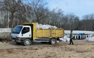Zonguldak’ta orman köylüleri deprem bölgesine yakacak odun gönderdi