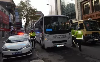 Zonguldak'ta polis ekiplerinden kent merkezinde trafik denetimi