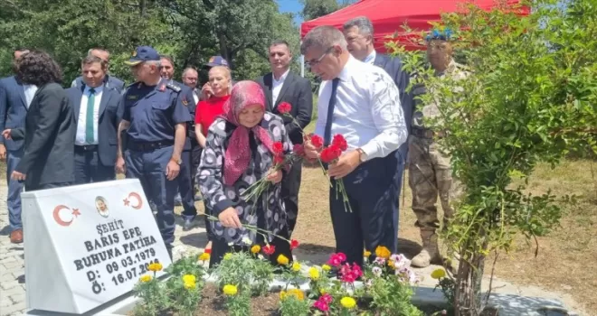 15 Temmuz şehidi Barış Efe Karabük’teki mezarı başında anıldı