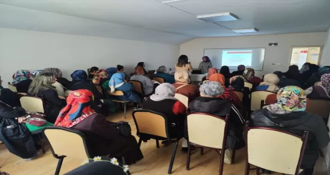 19 Mayıs HEM kursiyerlerine “Kadına şiddetle mücadele“ eğitimi verildi
