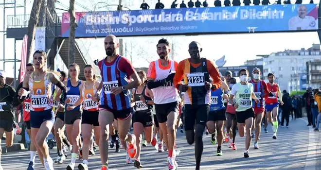  41. Uluslararası Trabzon Yarı Maratonu Koşuldu