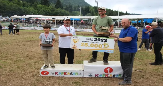 “42. Kafkasör Kültür, Turizm ve Sanat Festivali“ boğa güreşleriyle devam ediyor