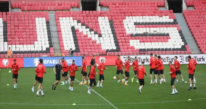 A Milli Futbol Takımı, Galler maçının hazırlıklarını tamamladı