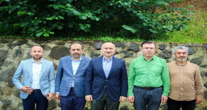 Adil Karaismailoğlu, Trabzon’da taziye ziyaretlerinde bulundu