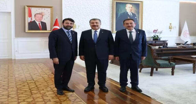 AK Parti Milletvekilleri Sağlık Bakanı Koca’yı ziyaret etti