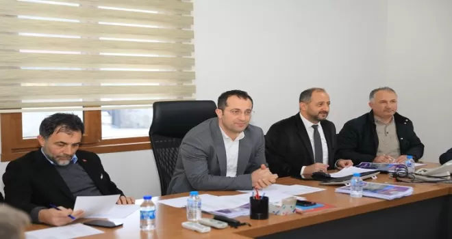 Akçaabat Belediye Başkanı Ekim, muhtarlarla bir araya geldi