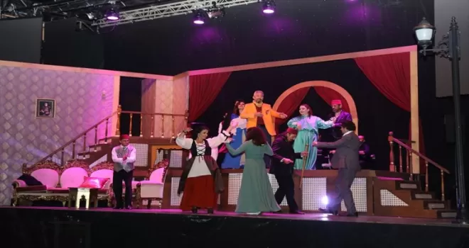 Akçaabat’ta Açık Hava Tiyatro Günleri başladı
