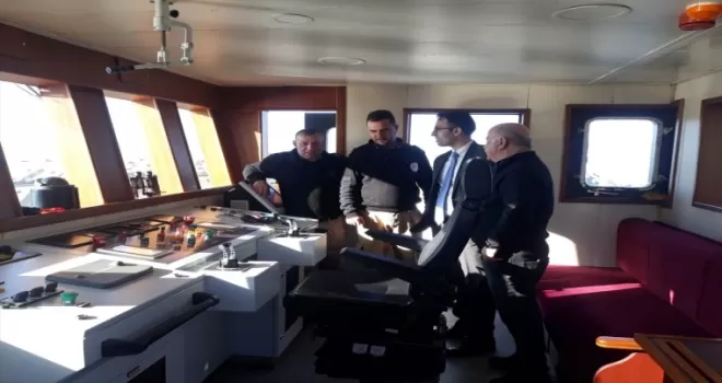 Alaplı Balıkçı Barınağı'nda dip kumları temizleniyor