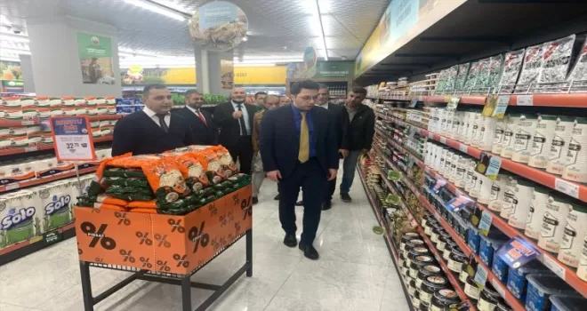 Almus’ta Tarım Kredi Kooperatif Market açıldı