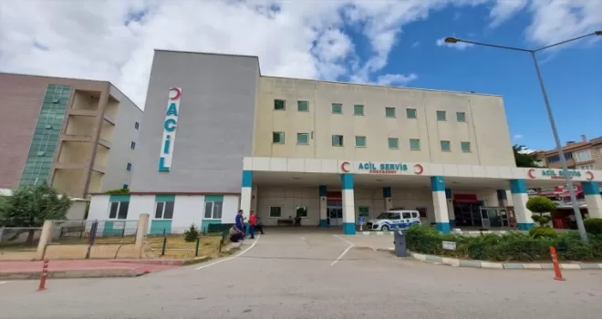 Amasya’da bir kişiyi bıçakla yaraladıkları iddia edilen 2 zanlı tutuklandı