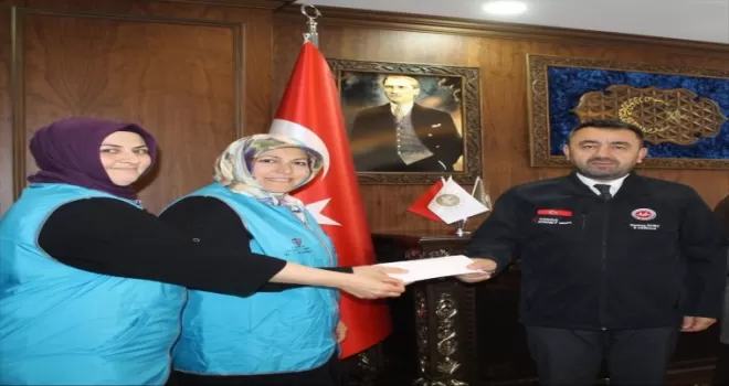 Amasya’da kadınlar dikiş ve mantıdan elde edilen geliri Filistin’e bağışladı