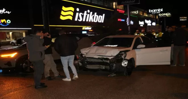 Amasya’da otomobille hafif ticari aracın çarpışması sonucu 7 kişi yaralandı